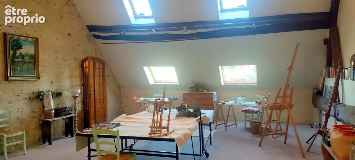 AUTHENTIQUE !!! Grande et belle maison en pierre dans un cadre préservé - photo 33