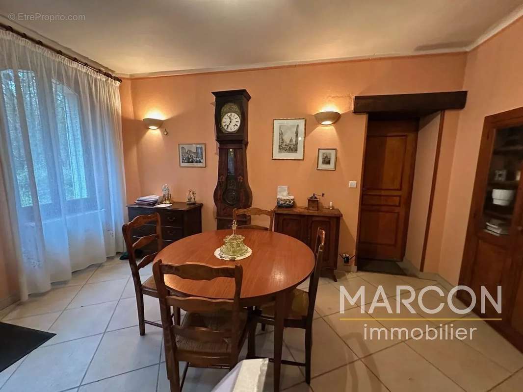 Maison à SAINT-GAULTIER