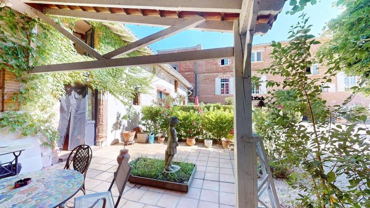 Maison à BAZIEGE