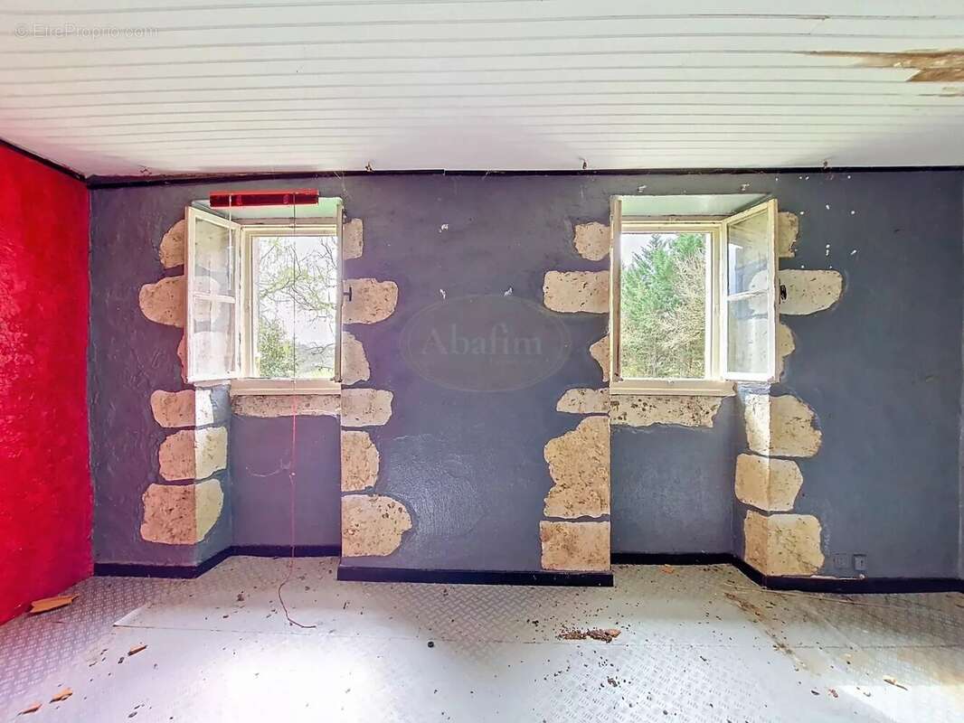 Maison à VIC-FEZENSAC