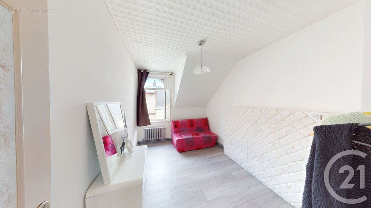 Maison à SAINT-QUENTIN