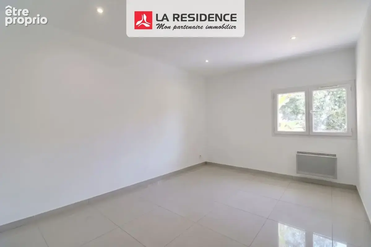 Commerce 315 m² à vendre à Frejus (83600) - photo 9