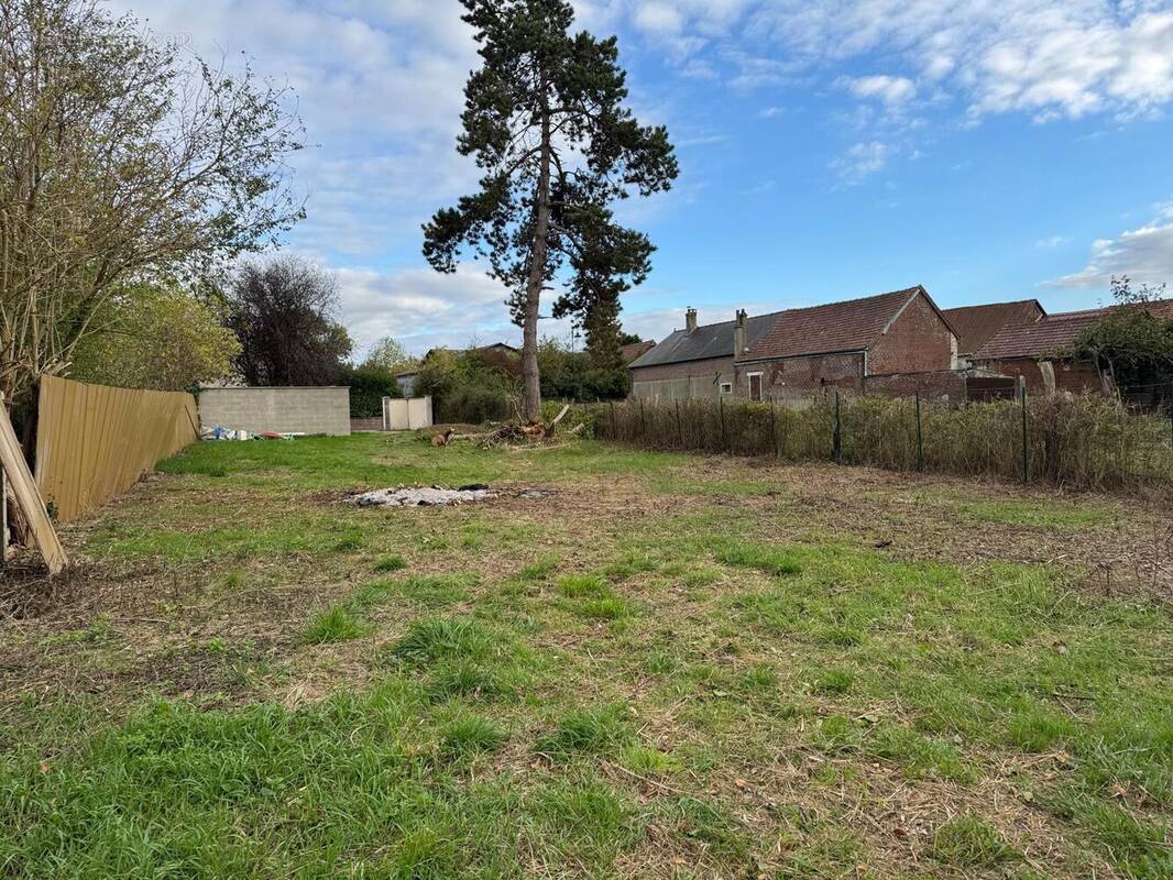 Photo 1 - Terrain à LORMAISON