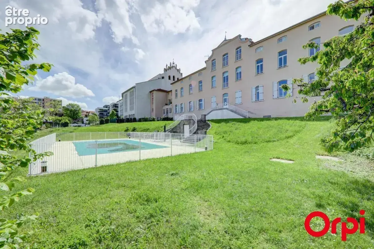 Magnifique  Duplex T4 avec terrasse et piscine - Lyon 5e - photo 14