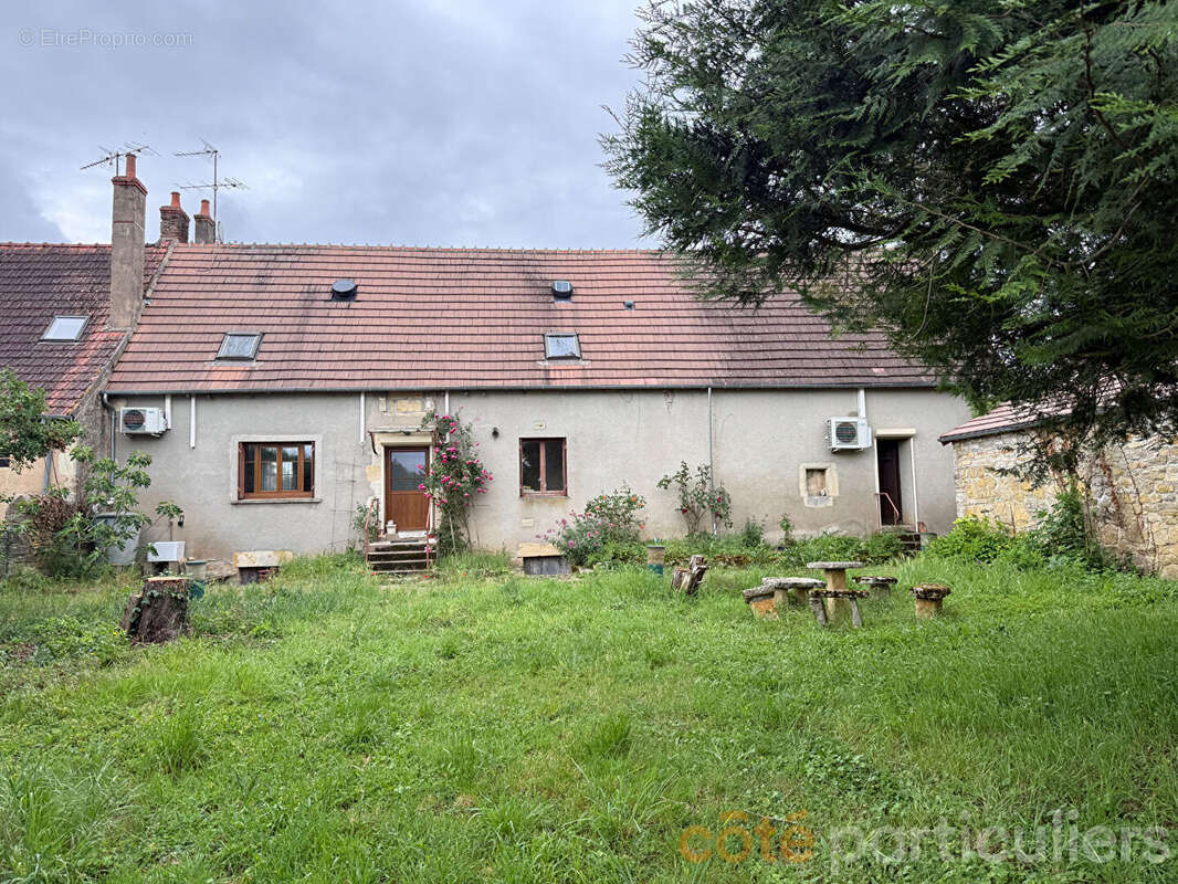 Maison à LA CELLE