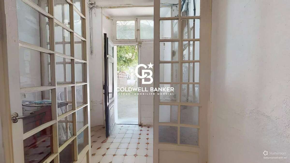 Un Bien Rare à Réinventer : Volumes Bourgeois & Jardin Privatif - photo 2