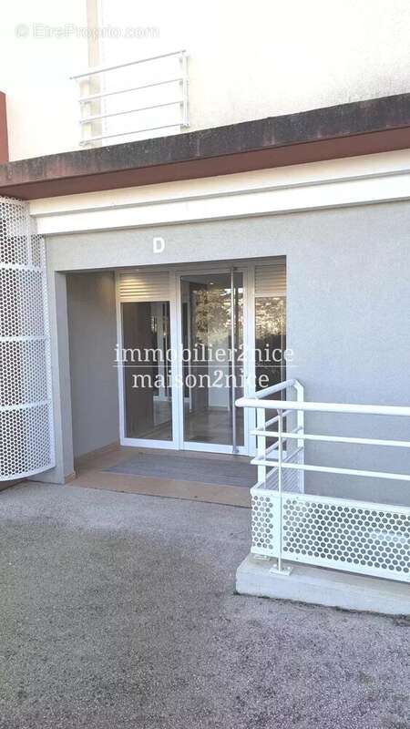 Appartement à VALLAURIS