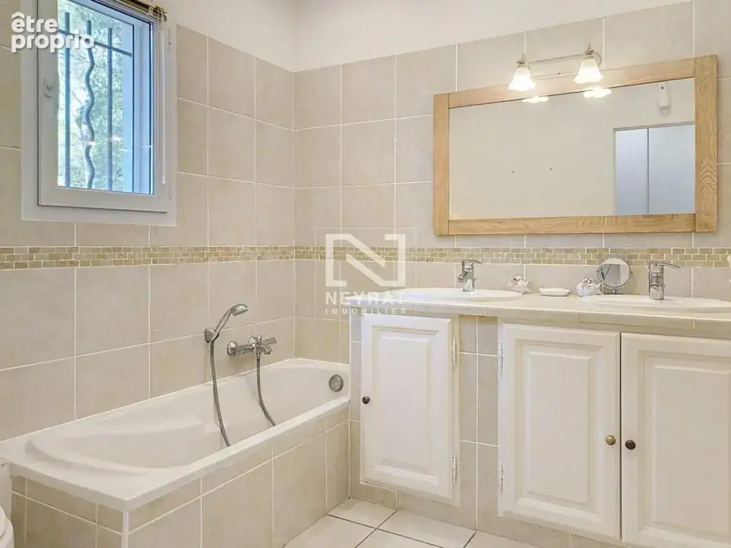 Fayence – Élégante villa provençale avec piscine et jardin plat de 3 000 m² - photo 19