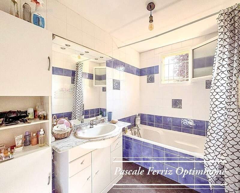 BEAUCHALOT 31360 - Charmante Maison Plain-pied T5 - 104m² - 4 Chambres sur terrain de 888m² - photo 12