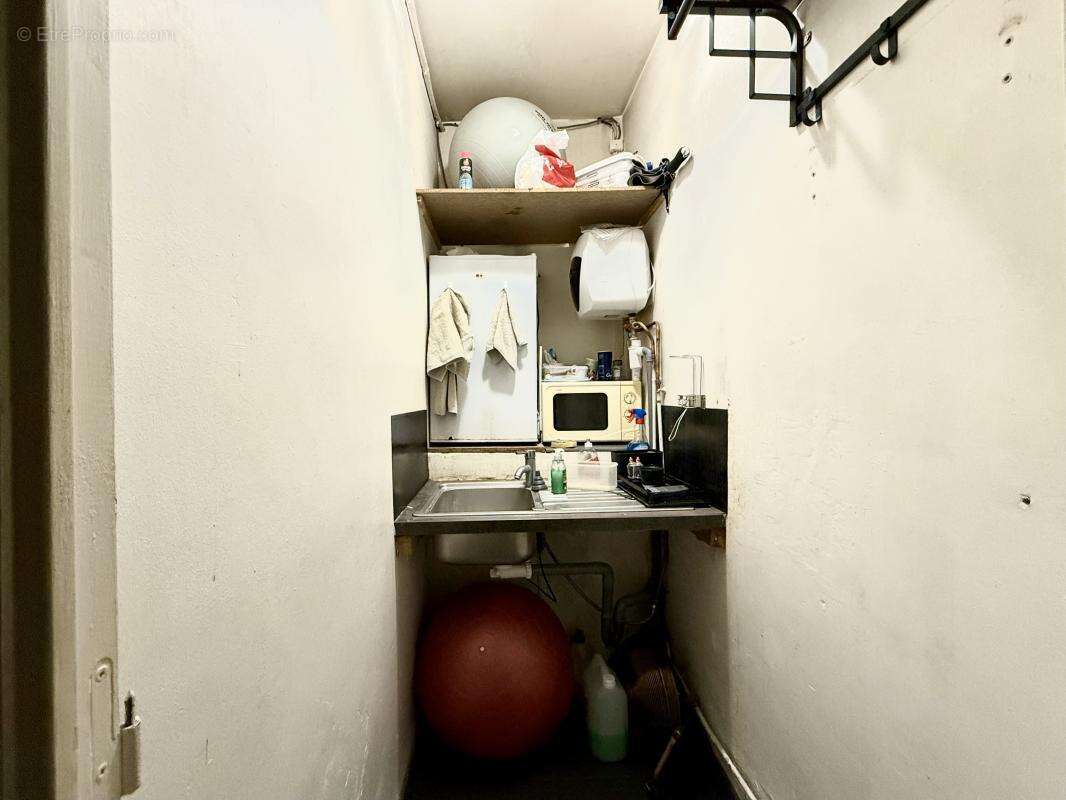 Commerce à PARIS-4E