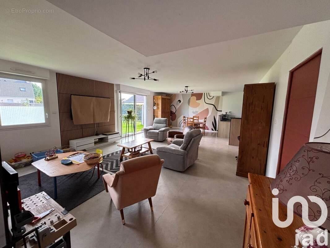 Photo 3 - Maison à CHAMPS-SUR-YONNE