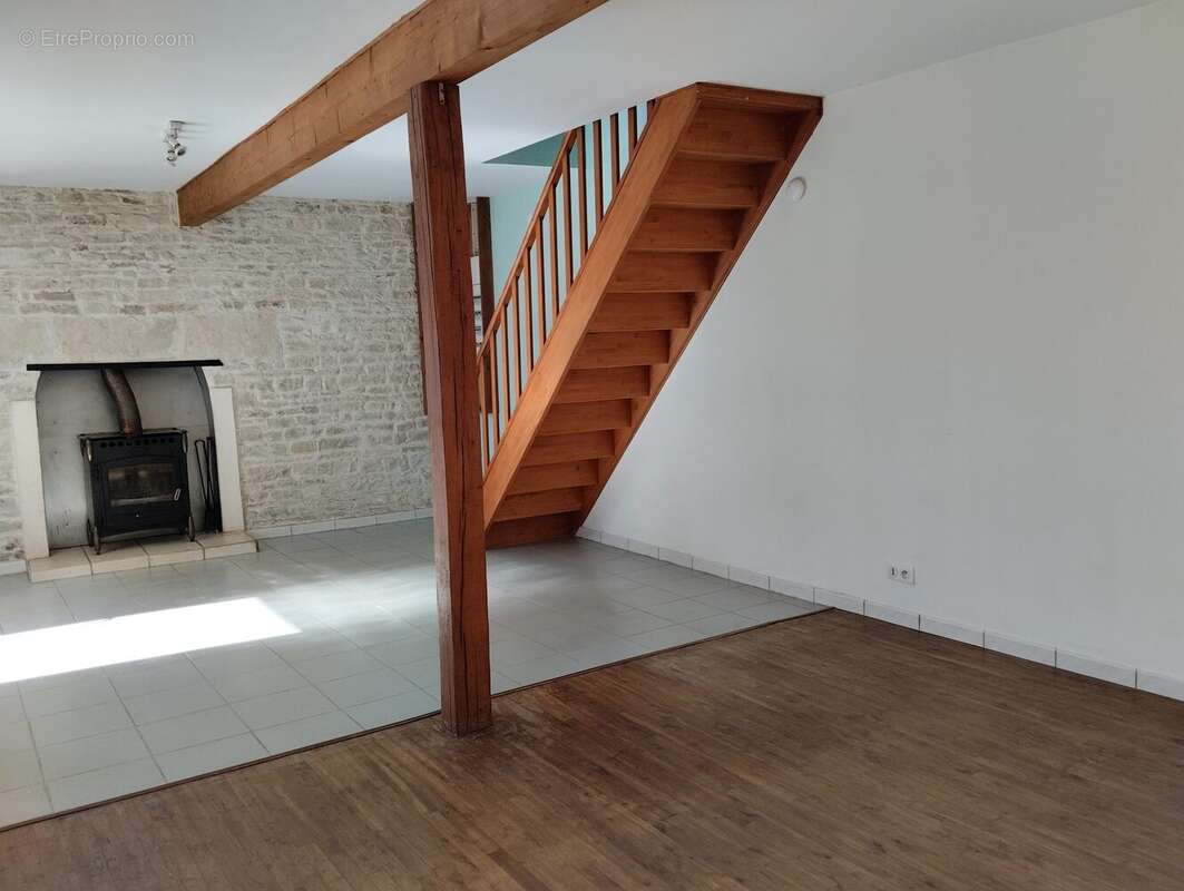Maison à VILLEMAIN