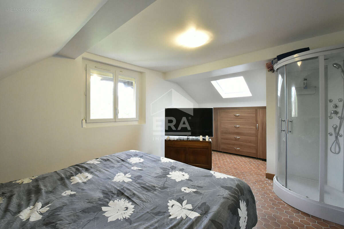 Maison à LE TREMBLAY-SUR-MAULDRE