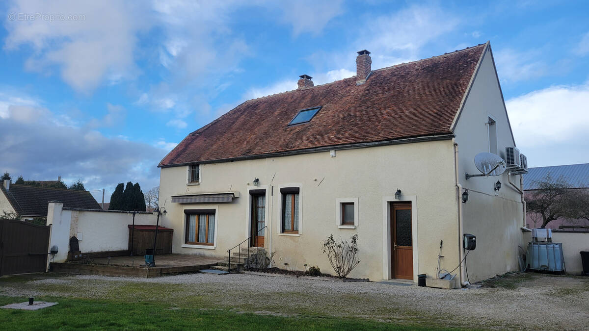 Maison à PERCENEIGE