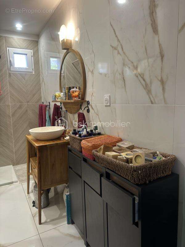 Maison à LES SALLES-DU-GARDON