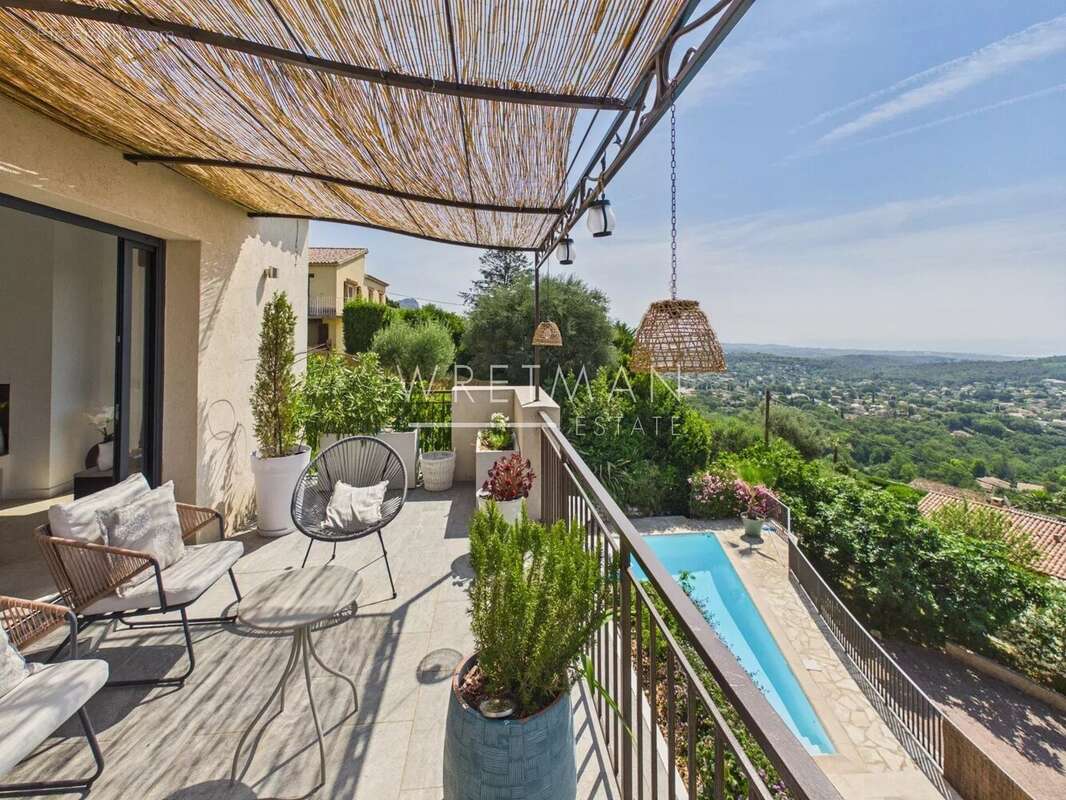 Maison à TOURRETTES-SUR-LOUP