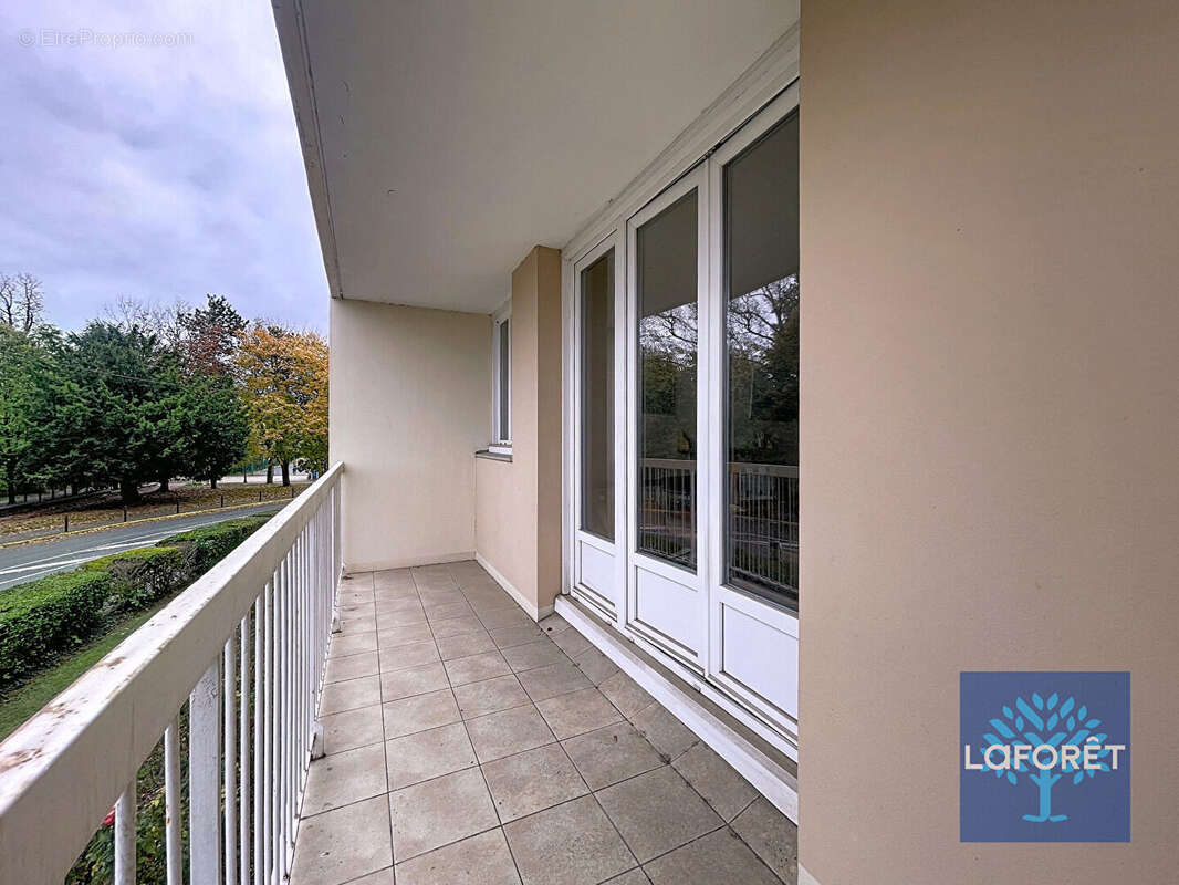 Appartement à CHILLY-MAZARIN