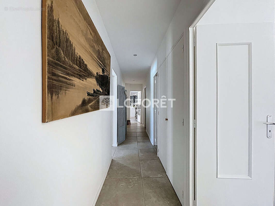 Maison à LA VALETTE-DU-VAR