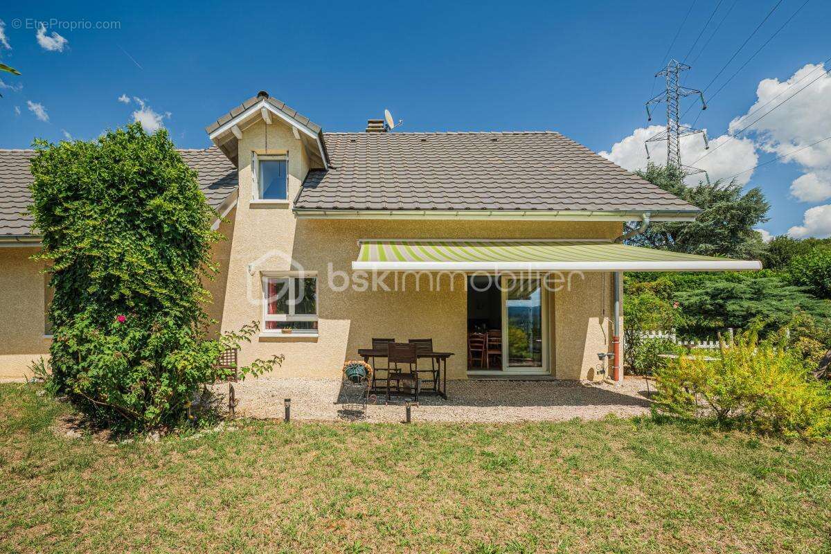 Maison à SAINT-GENIX-SUR-GUIERS