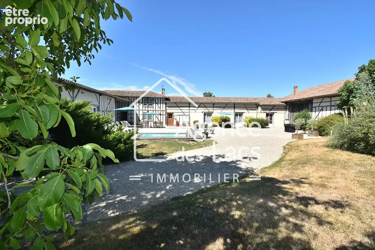 Photo Maison à Giffaumont-Champaubert au prix de 675 000€