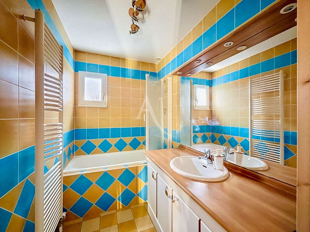 Maison à CHANTELOUP-EN-BRIE