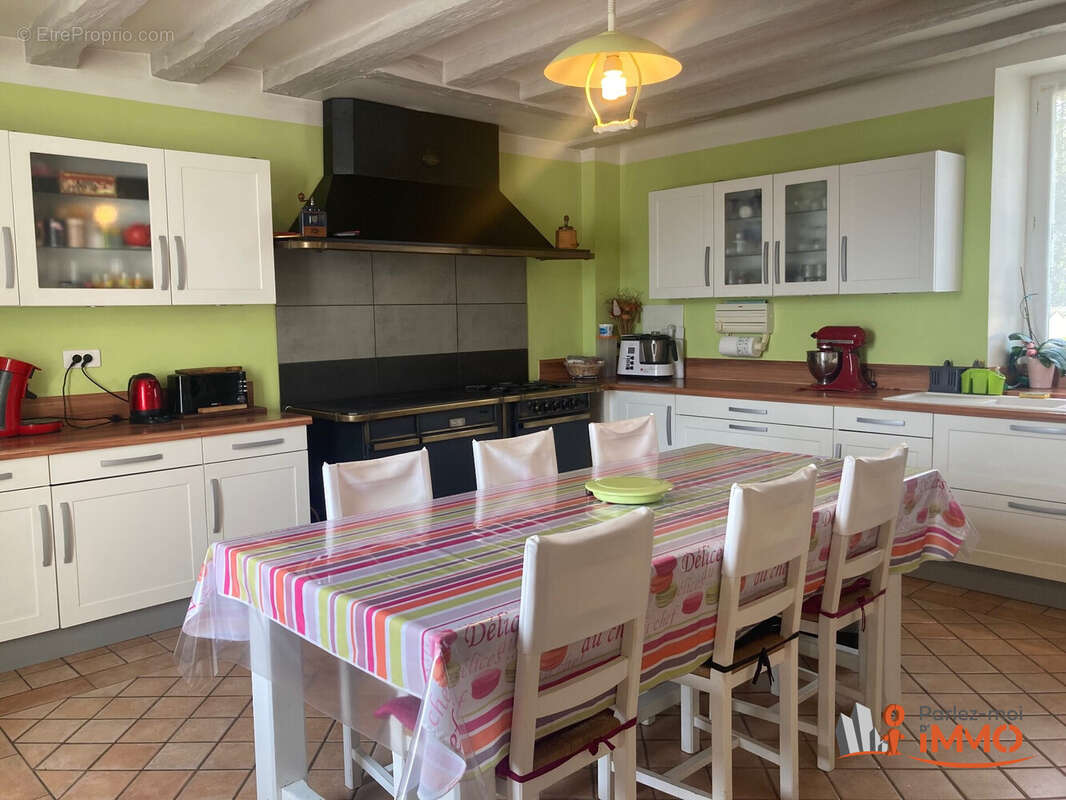 Maison à DAMMARIE-EN-PUISAYE