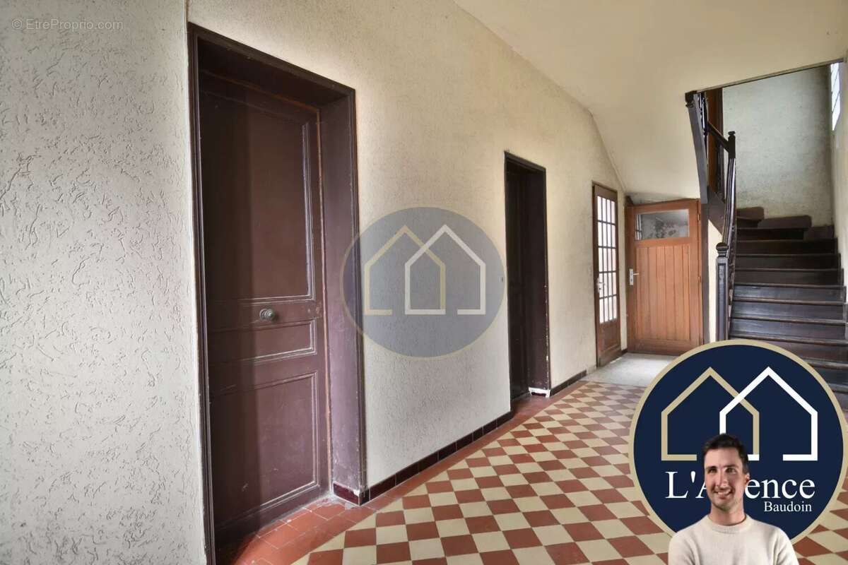 Appartement à ECROSNES