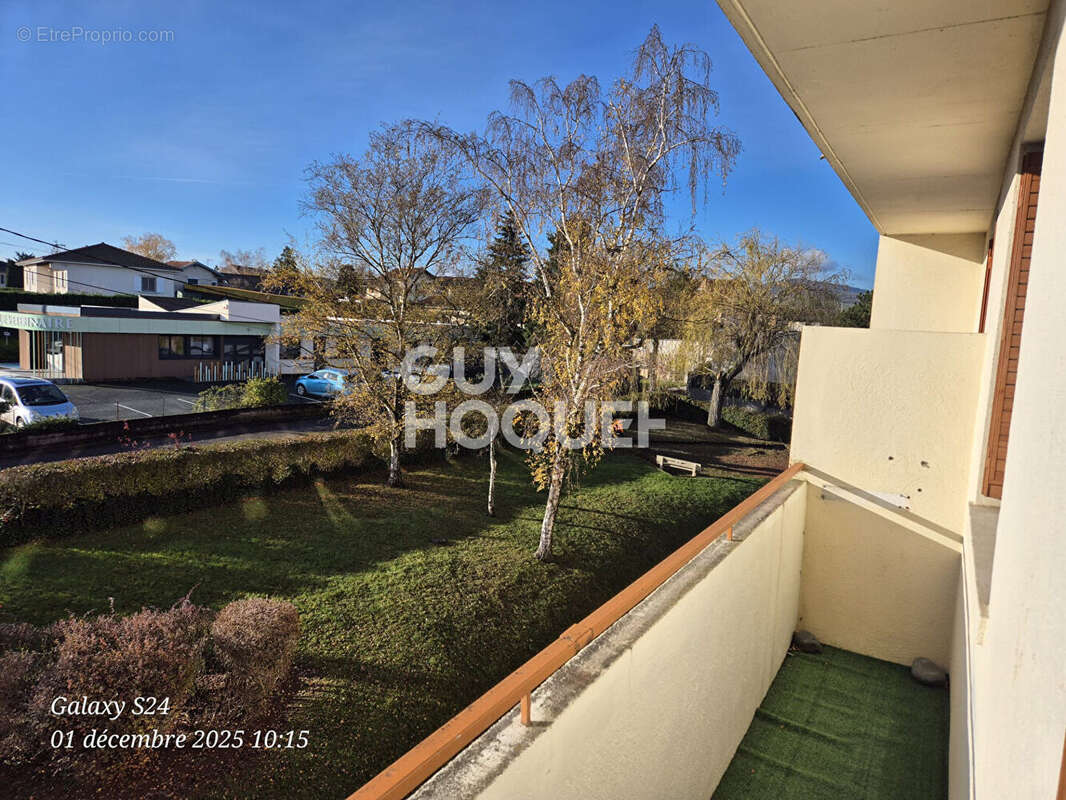 Appartement à L'ARBRESLE
