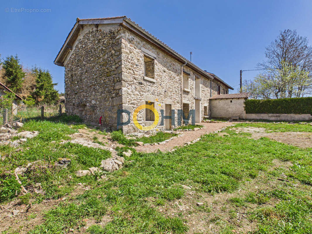 Maison à SAINT-JEAN-D'AUBRIGOUX