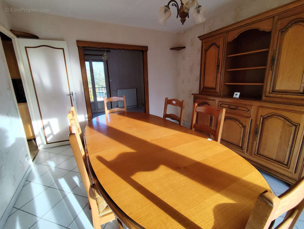 Maison à FRESNAY-SUR-SARTHE