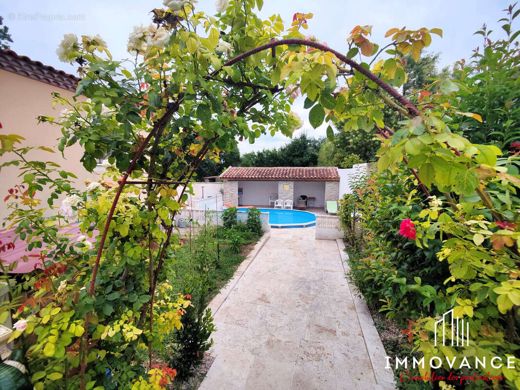 Maison à SAINT-MARTIN-DE-LONDRES