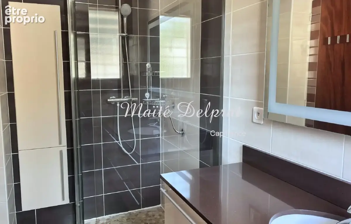 BÉDARRIDES – Maison à vendre 135 m² - piscine - 2 500 m² de terrain – 2 logements - photo 8