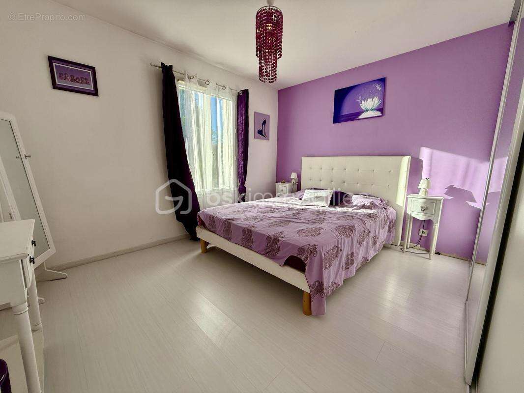 Maison à CORME-ROYAL