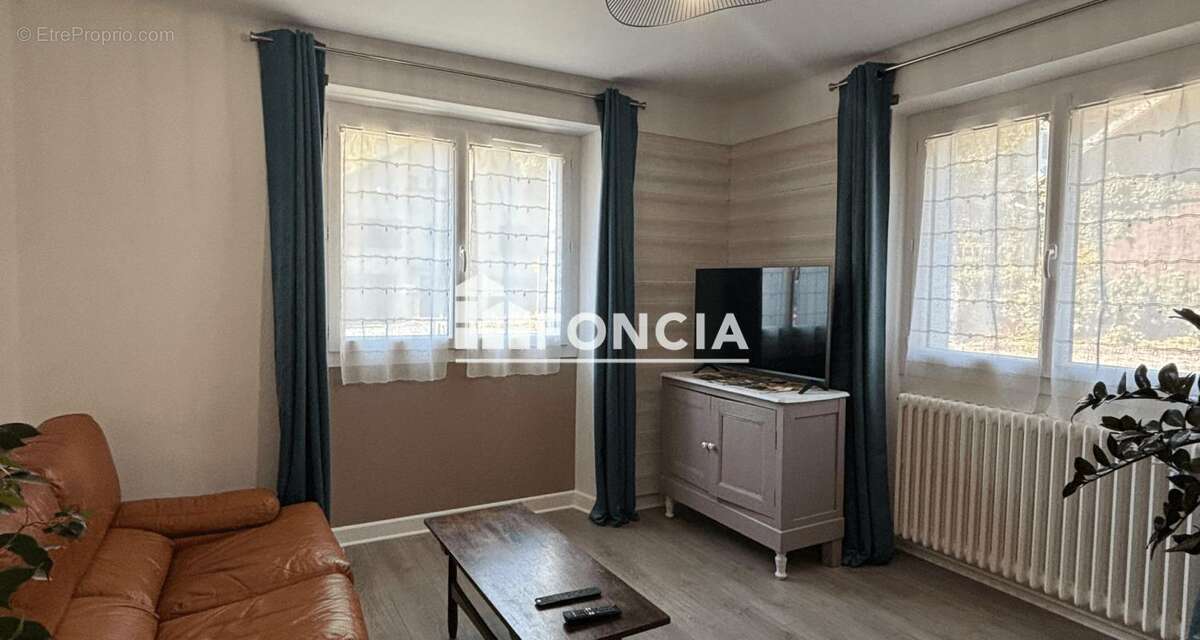 Appartement à VILLARGONDRAN