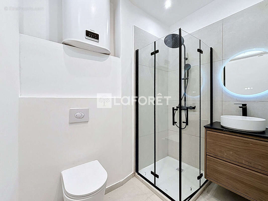 Appartement à MARSEILLE-6E