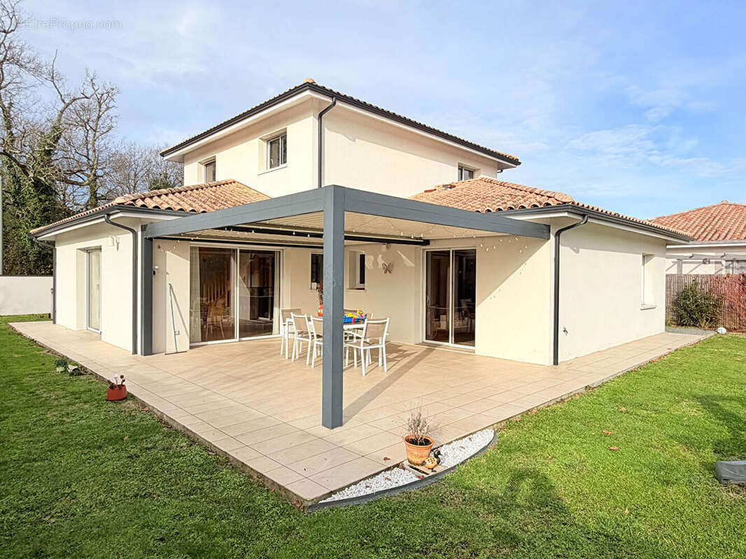 Maison à LE TEICH