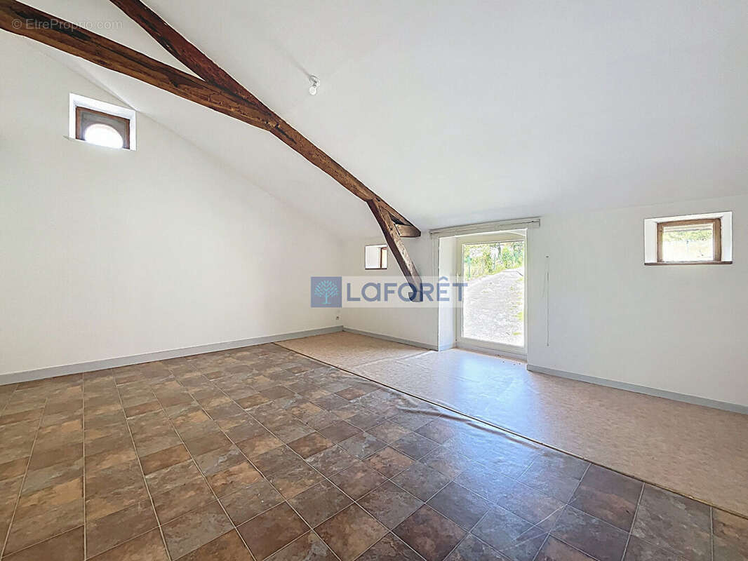 Maison Charmes La Grande 4 pièce(s) 114 m² - photo 7