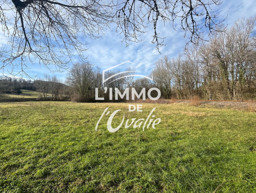 Maison à LES QUATRE-ROUTES-DU-LOT