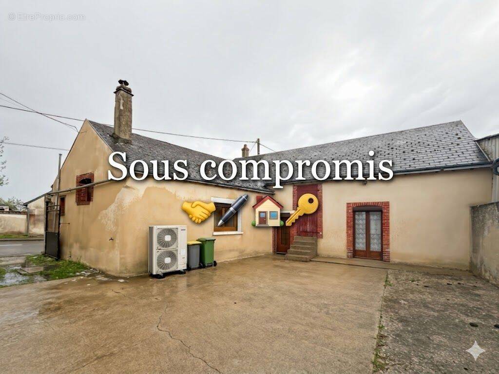 Maison à LUMEAU