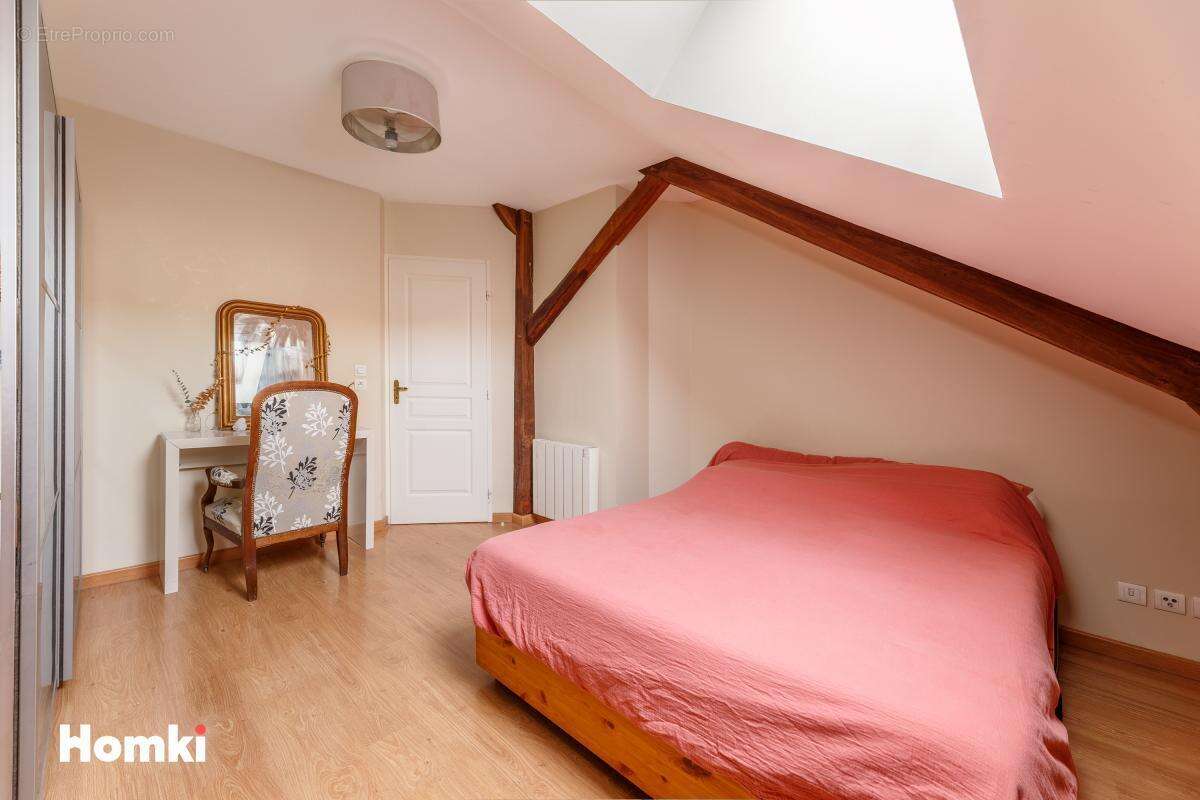 Appartement à LOUVRES