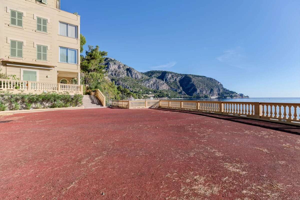 Appartement à EZE