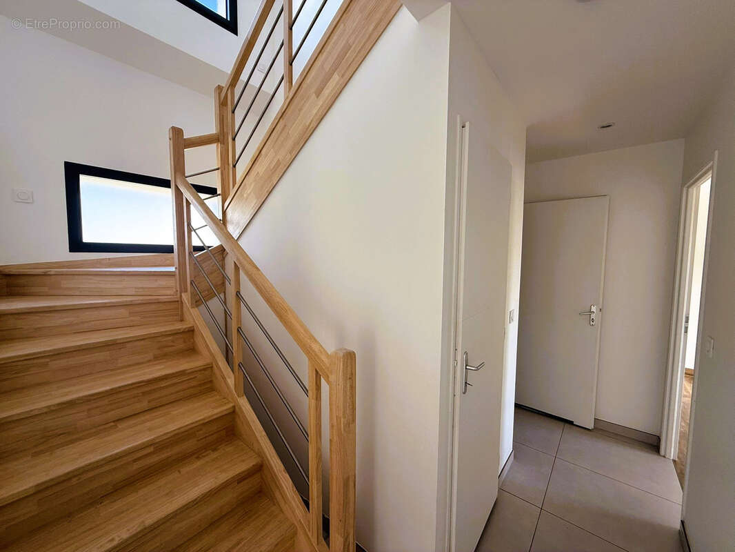 Maison à MAINVILLIERS