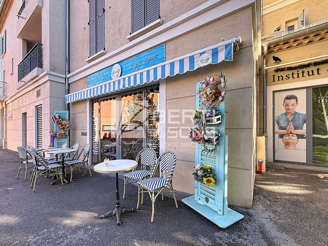 Commerce à LE ROURET