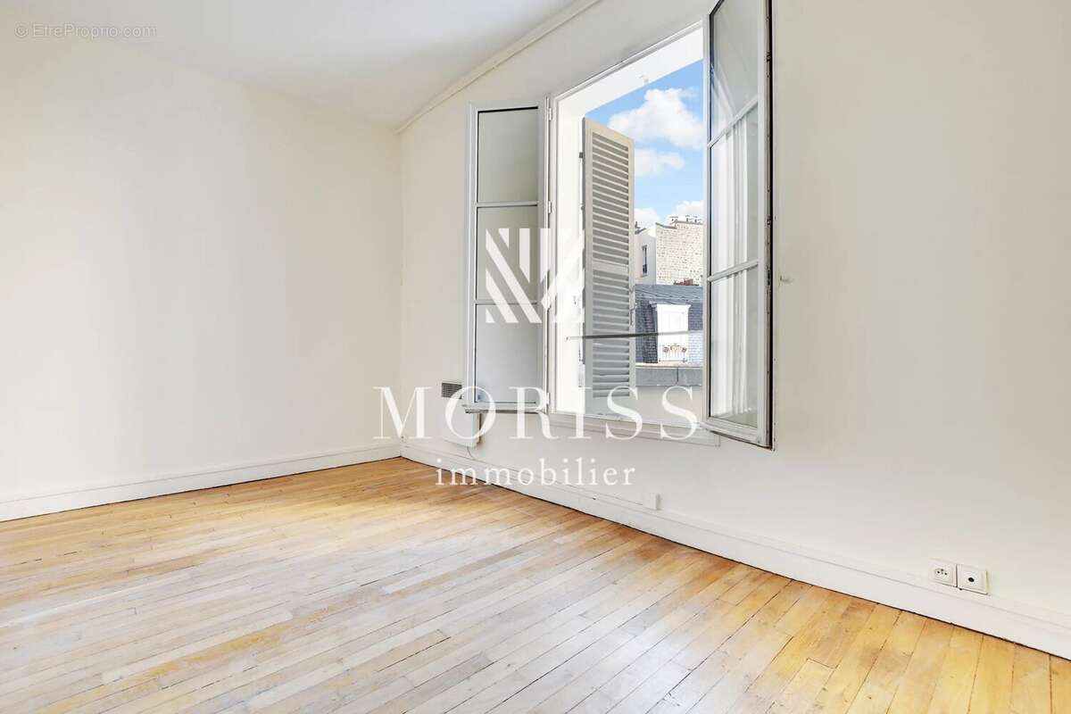 Appartement à PARIS-11E