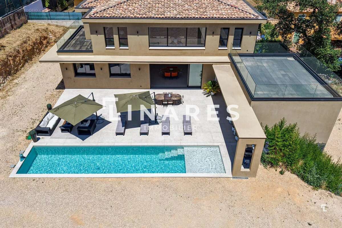 QUINTESSENCE - Villa T5 de 240m² - Garage de 115m² - Piscine - Terrain de 2900m² - 13011 EOURES - photo 19