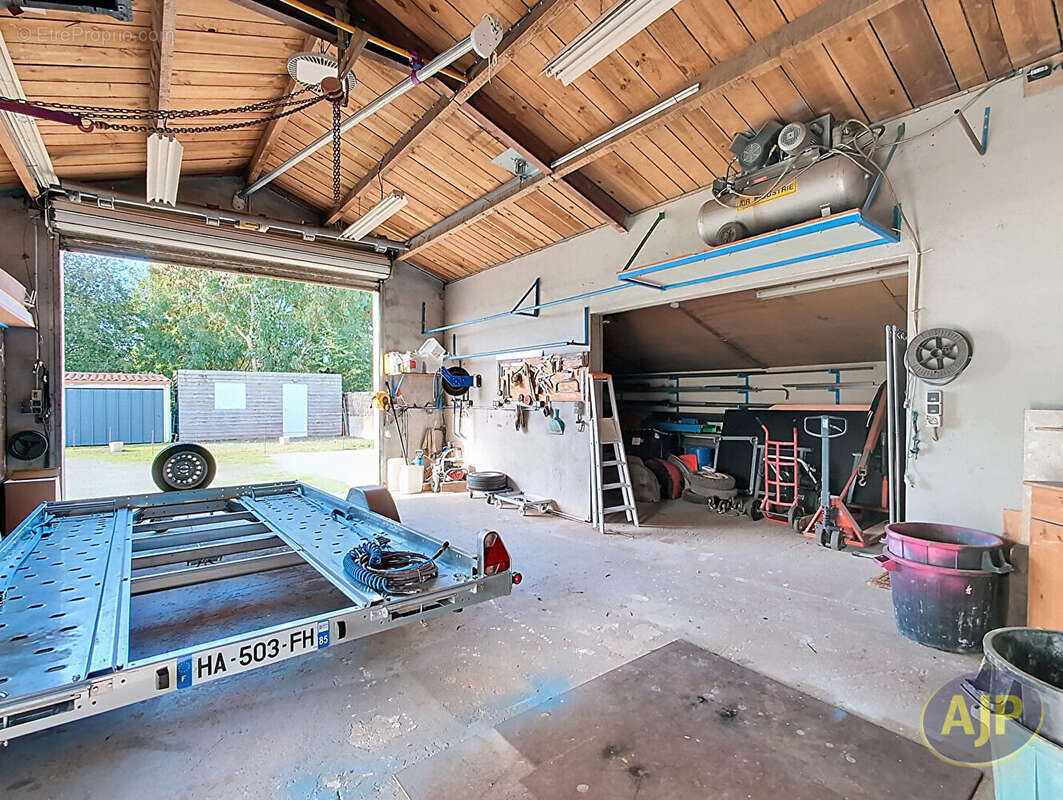 Maison à VIEILLEVIGNE