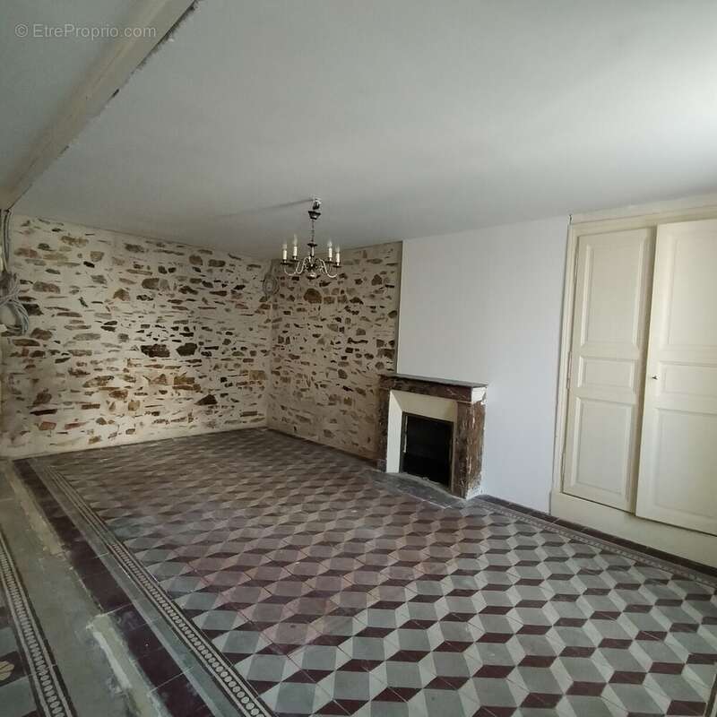 Maison à SAINTE-SEVERE-SUR-INDRE
