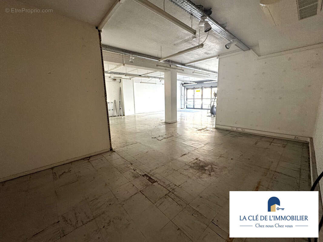 Commerce 120 m² à Quimper  - photo 3