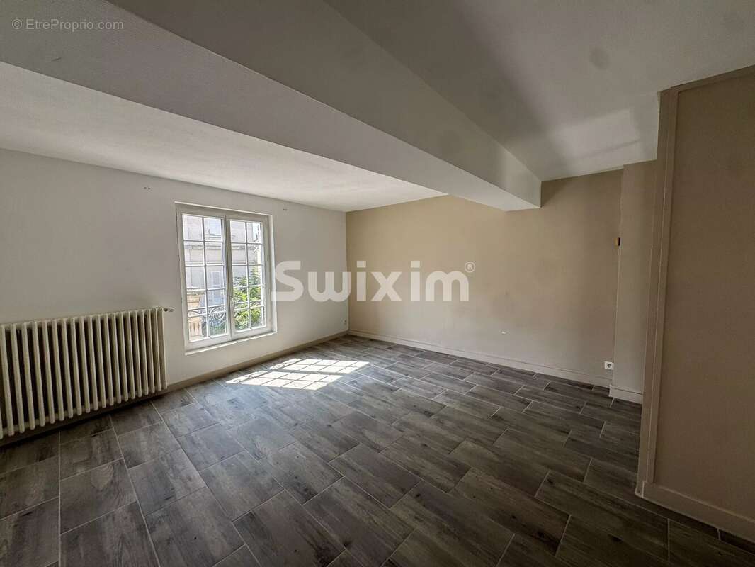 Maison de ville de caractère – 113 m² – Hyper centre avec terrasse - photo 8