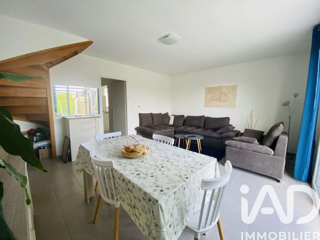 Photo 3 - Maison à SAINT-FARGEAU-PONTHIERRY